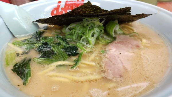 「ラーメン中盛り全部普通800円」@ラーメン 山岡家 高崎中尾店の写真