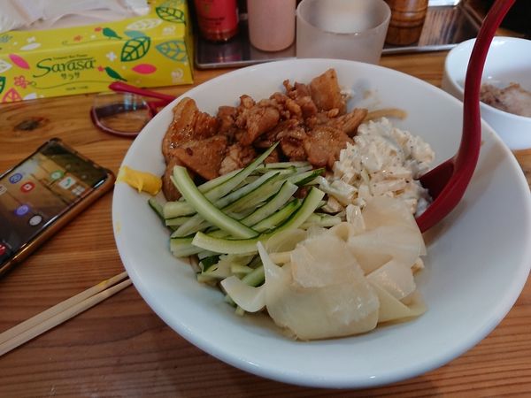 「冷やし中華２００g+豚増８０g」@立川マシマシ 東金市役所ご近所店の写真