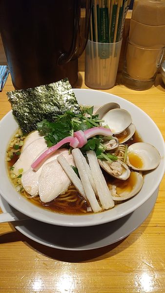 「鶏・煮干し・蛤トリプルSOBA(大盛)」@Ginza Noodles むぎとオリーブの写真