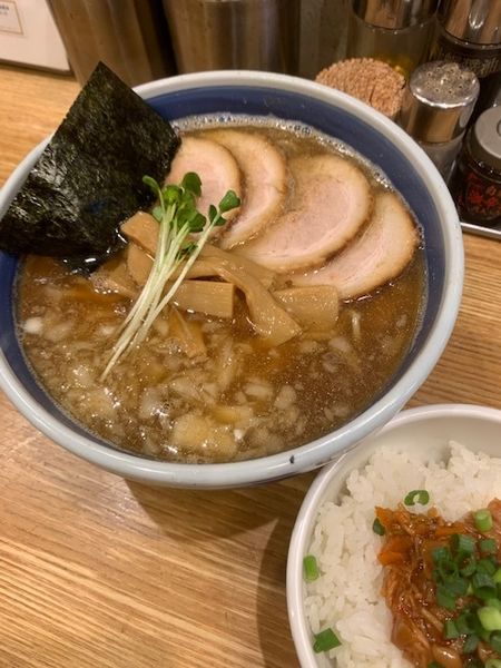 「醤油双麺＆日替り丼 800円　チャーシュー（3枚）250円」@双麺 錦糸町本店の写真