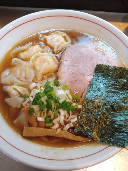 「正油そば+海老ワンタン増」@麺匠 呉屋の写真