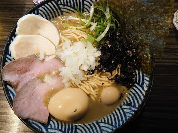 「特製濃厚煮干しそば」@志奈そば 田なかの写真