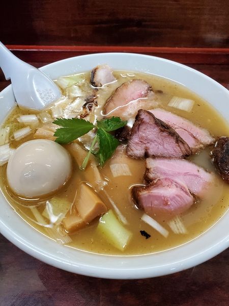 「コク塩　特製トッピング」@鶏こく中華 すず喜の写真