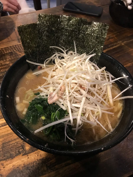 「ネギラーメン」@家系ラーメン クックらの写真