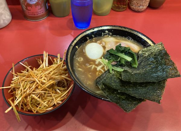 「ラーメン＋クズ＋辛味噌ネギ」@家系総本山 ラーメン吉村家の写真