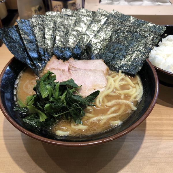 「ラーメン（並）＋高級のり」@輝道家直系 皇綱家の写真