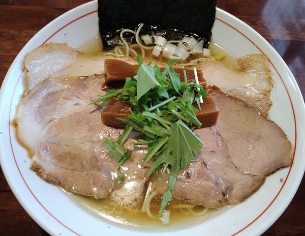 「白醤油ラーメン￥800＋肉2枚￥200＝￥1000」@ラーメンつけ麺 奔放の写真