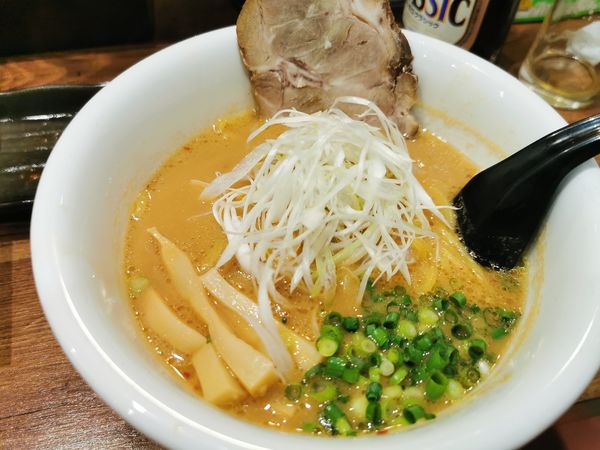 「鶏白湯ラーメン味噌」@らーめん 麺のひな詩の写真