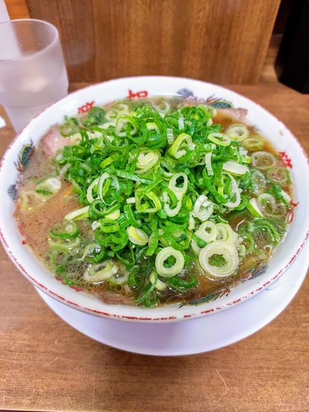 「ラーメン 九条ねぎ増し」@本家 第一旭 新宿店の写真