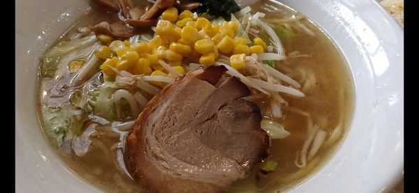 「塩ラーメン」@らーめん ともや 高崎店の写真