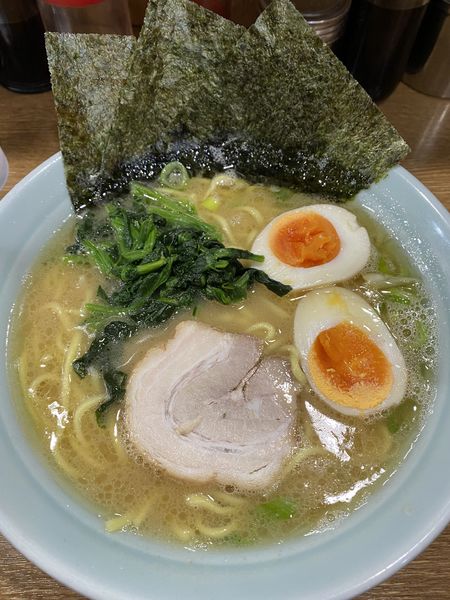 「ラーメン＋半味玉」@いっぱち家の写真
