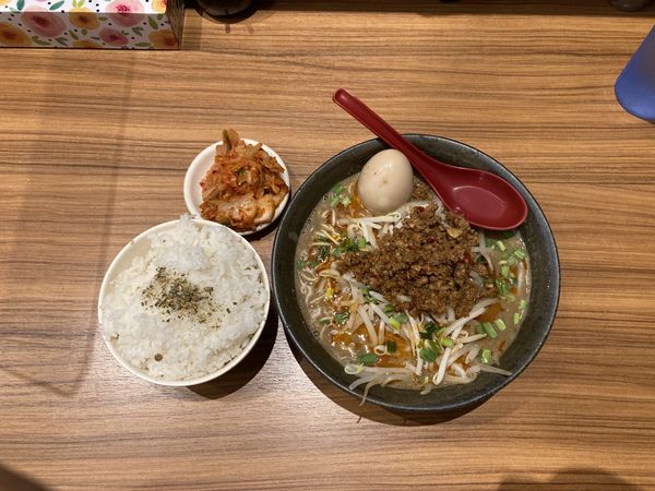 「台湾にぼしらーめん(大)」@にぼしらーめん88 アスナル金山店の写真