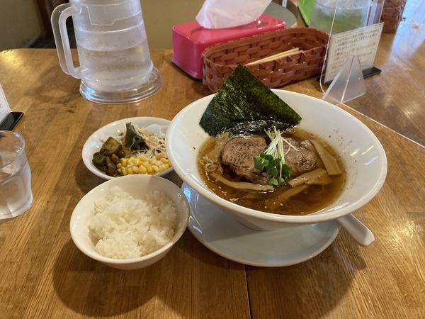 「支那そば」@らーめん屋 Hi-BRiの写真