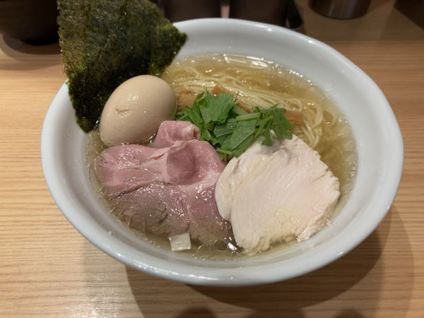 「特製鶏だし塩らぁ麺」@常陸 景虎の写真