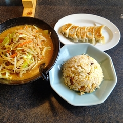 ともや食堂 藤岡店の画像