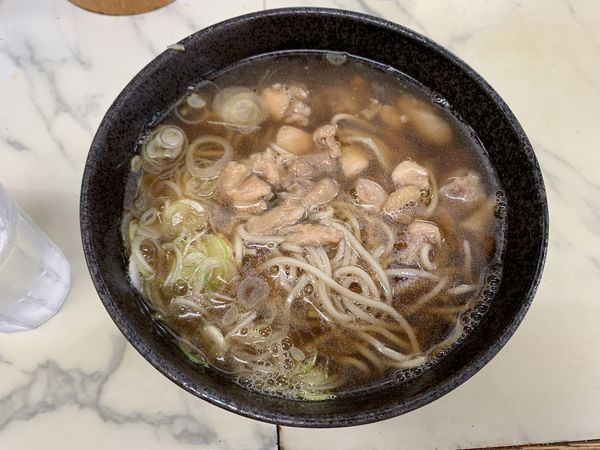 「とり肉そば(420円)」@大和屋の写真