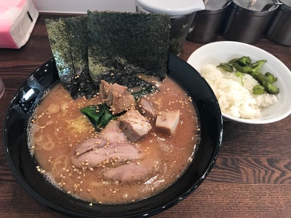 「ラーメン」@麺家 GOOD LUCK 総本店の写真