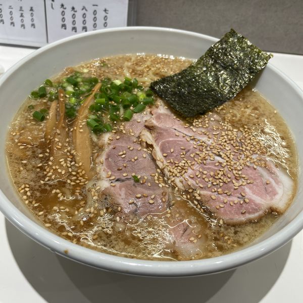 「東京とんこつ 大盛 味濃いめ」@ラーメン 餃子 あすなろの写真
