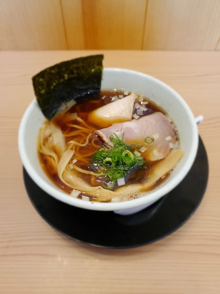 「煮干し醤油らーめん」@らーめん てしおの写真