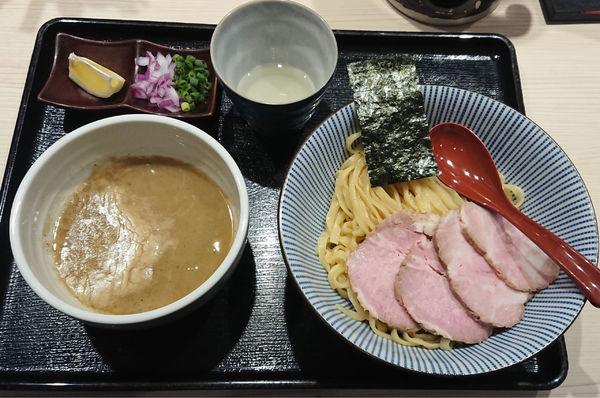 「【コラボ限定】もんたの潮つけめん＋和出汁チャーシュー」@長男、もんたいちおの写真