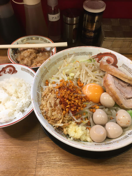 「汁なし+ライス+肉かす脂」@豚山 荻窪店の写真
