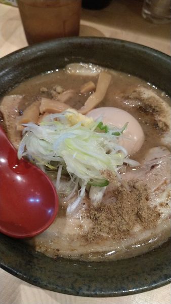 「でらにぼしらーめん」@にぼしらーめん88の写真