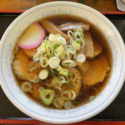 中華そば・チャーシュー820円