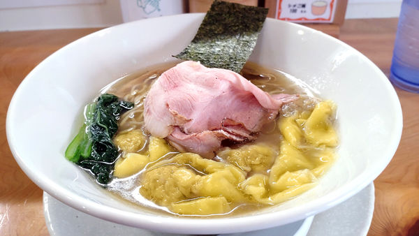 「【昼】わんたん潮そば」@麺屋BISQの写真