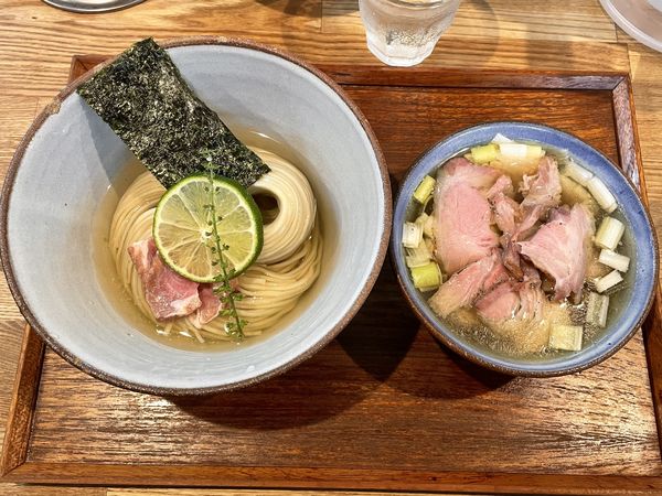 「昆布水つけ麺 並 塩 ちょい肉増し ￥1000」@YOKOKURA STOREHOUSEの写真