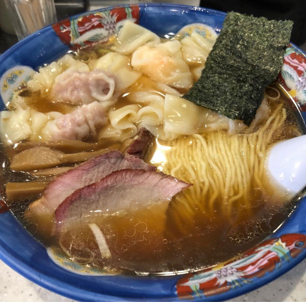 「ミックスワンタン麺大盛り」@たんたん亭の写真