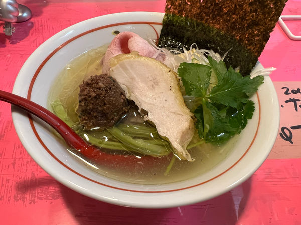 「凛々しい比内地鶏塩らぁ麺からの味噌らぁ麺」@らーめん凛々の写真