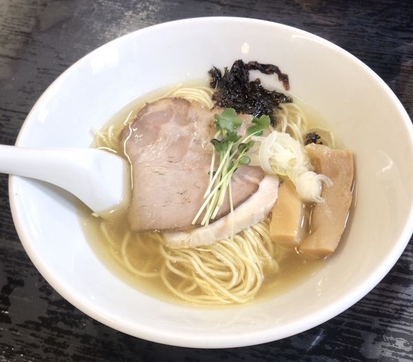 「煮干しらぁめん　750円」@ラーメン香華の写真