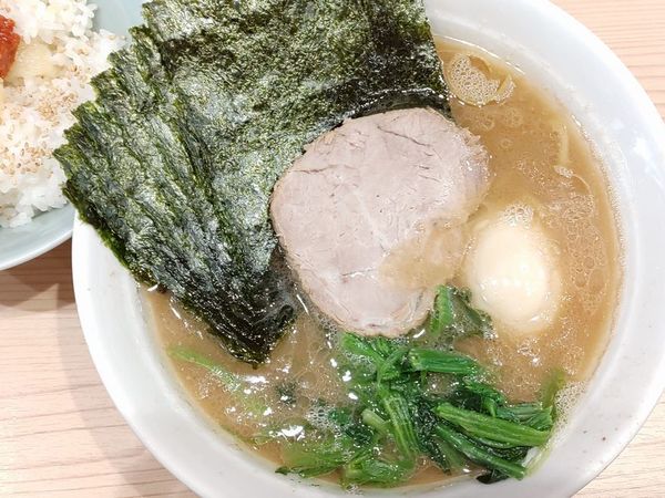 「ラーメン＋のり＋味玉」@漢ラーメン 室の写真