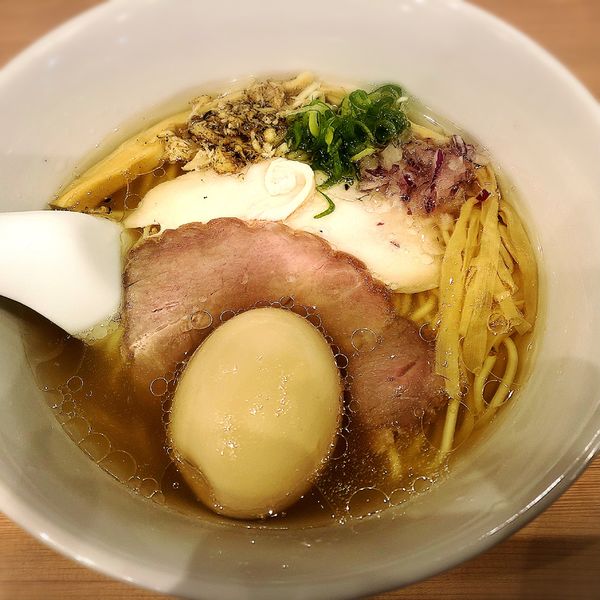 「玉子鯛塩そば 900円」@鶏そば鯛そば きょうすけの写真