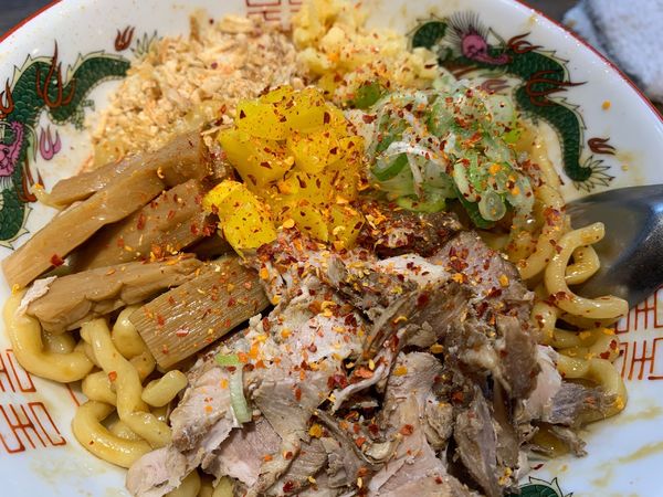 「汁なし大盛り　ニンニクあり」@中華そば専門 白華楼 名駅店の写真