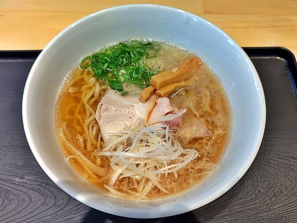 「多種煮干しアグー背脂ラーメン」@超純水採麺 天国屋の写真