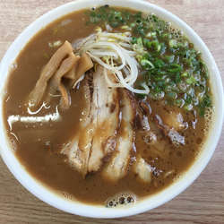 チャーシューメン小¥850