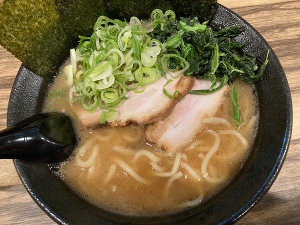 「ラーメン¥750+瓶ビール¥500」@横浜家系ラーメン まる金 石川家の写真