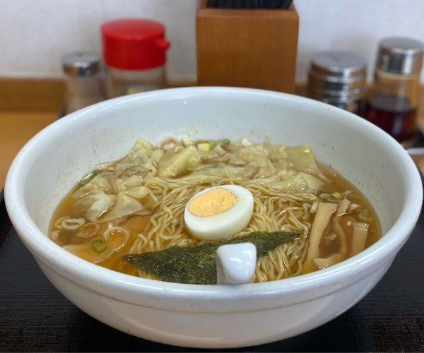 「ワンタンめん小850円(1玉)」@らーめん どんぐりの写真