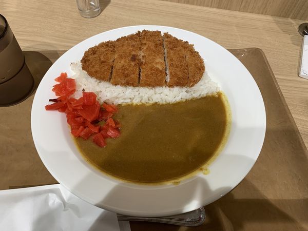 「三元豚ロースかつカレー」@カレーショップC＆C 大手町メトロピア店の写真