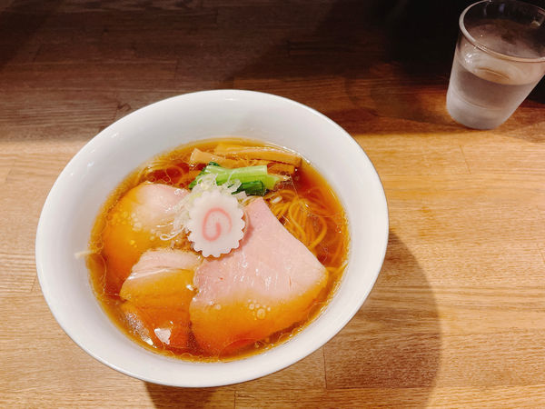 「醤油らぁめん」@らぁめん鴇の写真