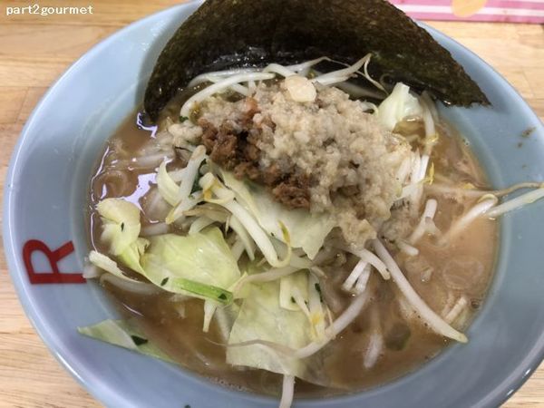 「限定 背脂豚骨ラーメン (850円)」@らーめんRの写真