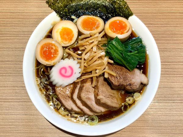 「★＜限定麺＞生姜醤油ラーメン🍜¥1,100」@中華そば 六感堂の写真