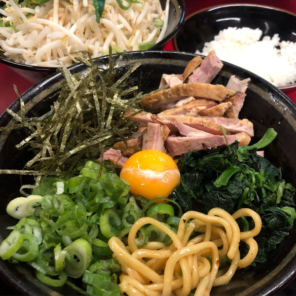 「油そばライス付700円ニラもやし100円」@柏 王道家の写真