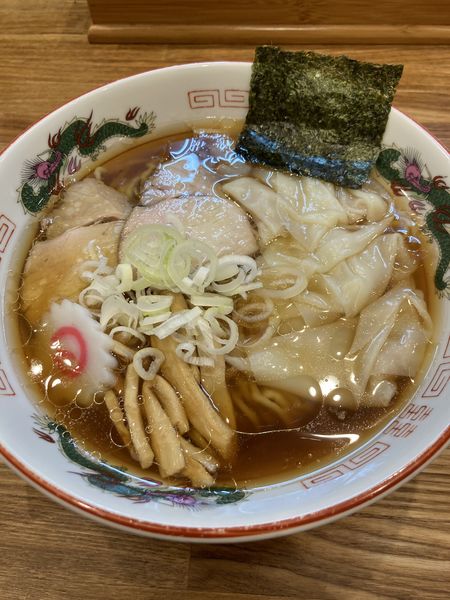 「中華そば（720円）＋ワンタン（180円）」@中華そば金ちゃん BEYONDの写真