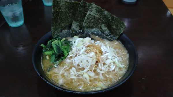 「ラーメン 並＋ネギ」@杉田家 千葉祐光店の写真