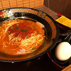 天然とんこつラーメン辛さ6+5倍