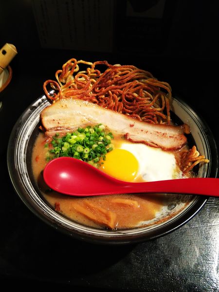 「目玉焼麺 麺大盛 税込840円」@焼麺 劔の写真