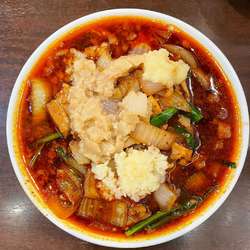 旨辛スタミナ濃厚中華そば