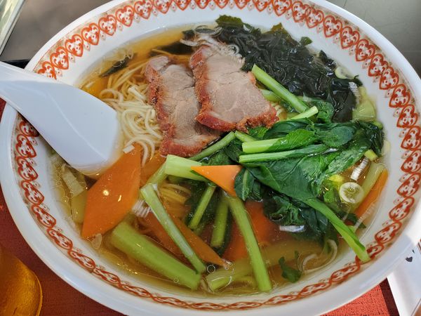 「醤油湯面」@餃子の王様 龍吟 みなとみらい店の写真